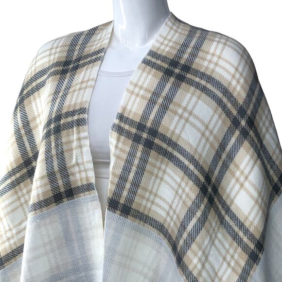 J Jill Womens One Size Poncho Sweater Wrap Plaid Acrylic Fringe Neutral Soft - Picture 2 of 14